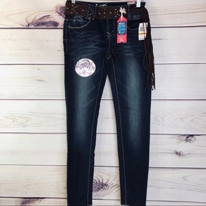 Wallflower Luscious Curvy Skinny Jeans NWT